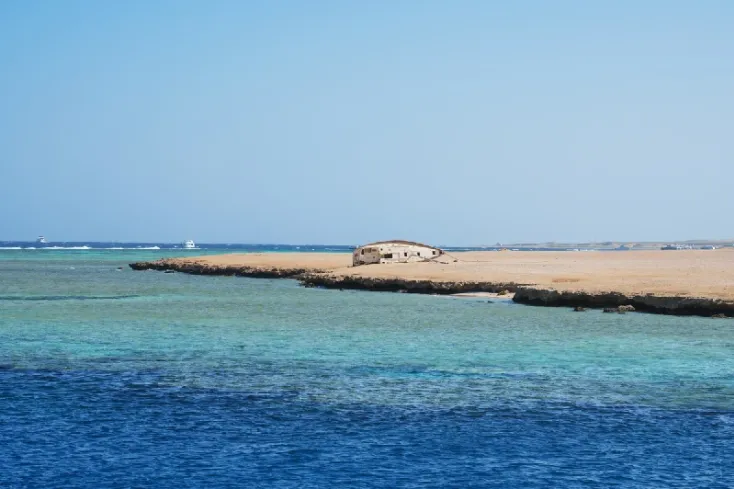 Spiaggia incontaminata di Berenice sul Mar Rosso in Egitto