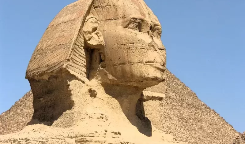 Grande Sfinge di Giza tra mito e archeologia