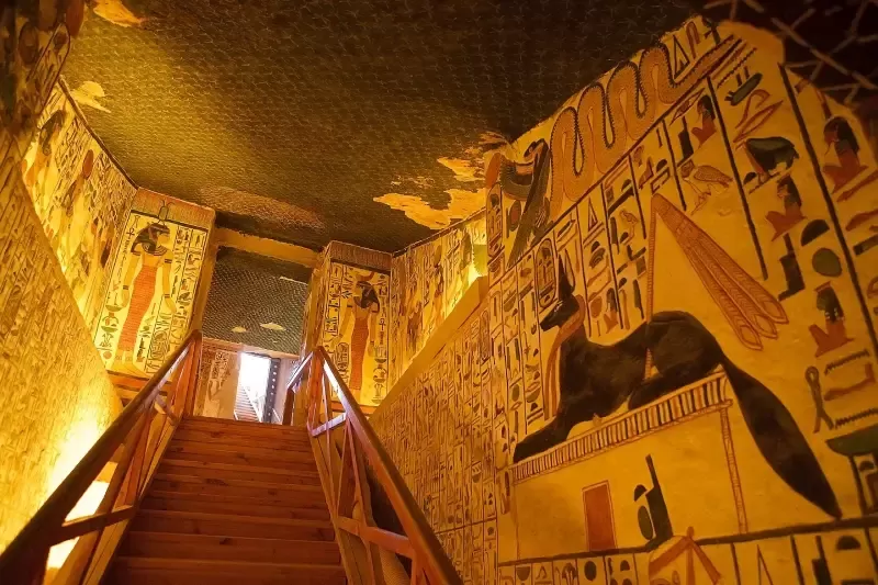 Visitare la Tomba di Nefertari: Orari, Biglietti e Consigli Utili Visitare la Tomba di Nefertari: Orari, Biglietti e Consigli Utili