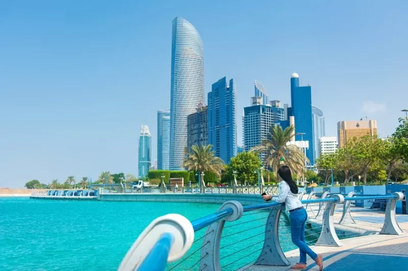 Dubai mare dicembre clima mite e spiagge perfette per il sole