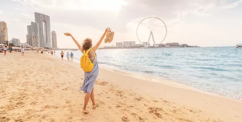 Attività al mare a Dubai tra relax, sport e tramonti spettacolari