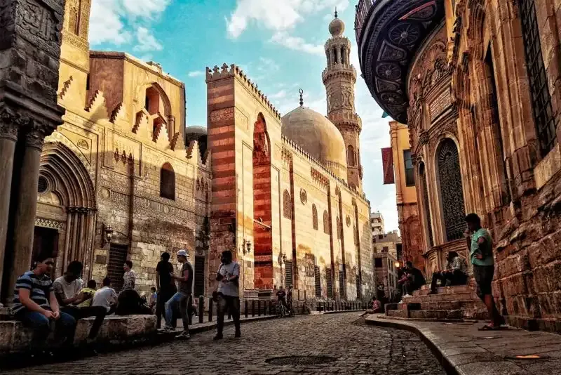 Facts About Egypt, Egyptian Street
