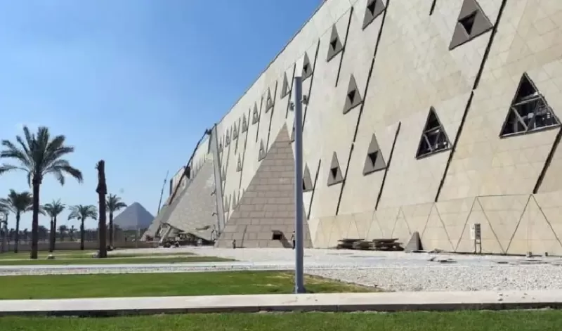 Grande museo egizio: arte e archeologia a Giza
