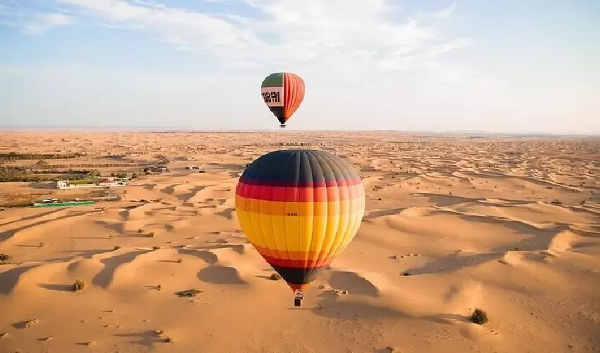 Esperienza unica: Giro in Mongolfiera a Dubai