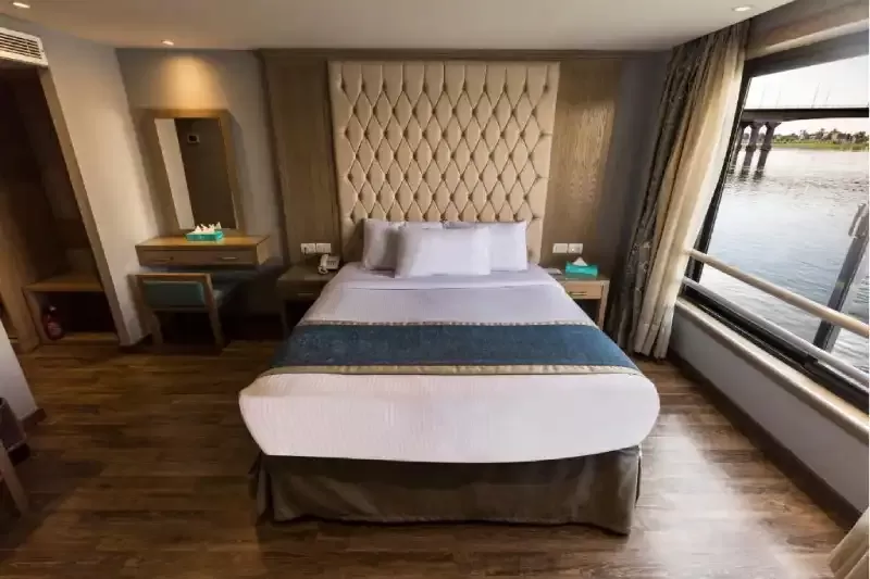 Junior Suite Semiramis I: lusso e comfort sul Nilo