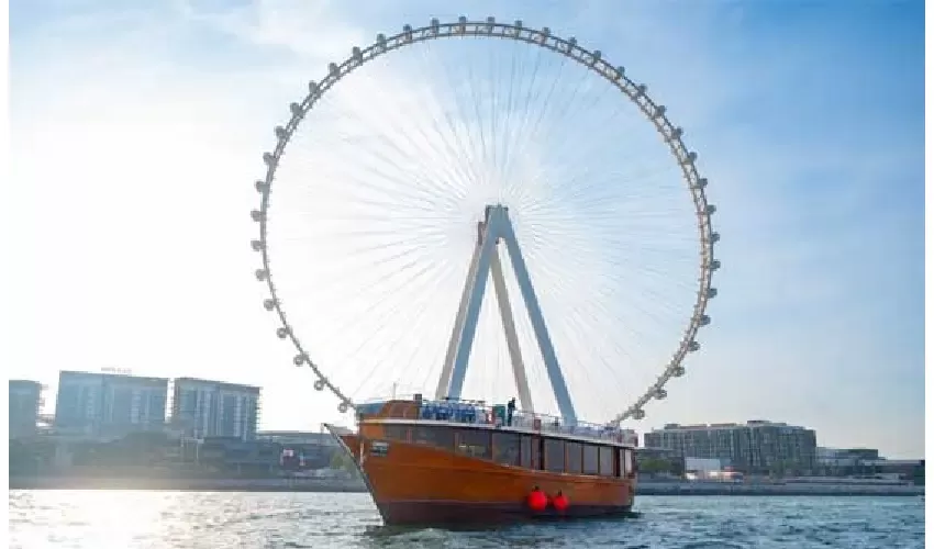 Dubai marina cruise – explore Dubai’s glittering coast