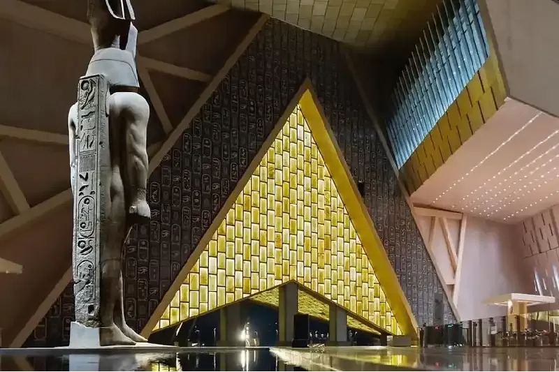 Il Grande Museo Egizio di Giza: tesori millenari sotto un unico tetto
