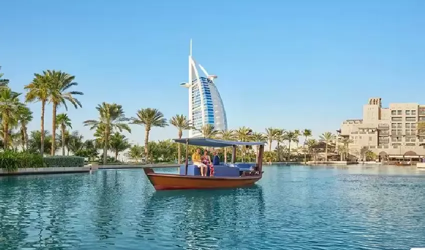 Viaggio Emirati Arabi e Oman: tra deserto e meraviglie