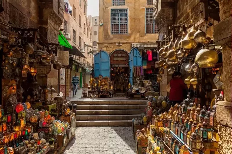 Khan El Khalili Bazaar : Cairo’s Vibrant Market of Treasures