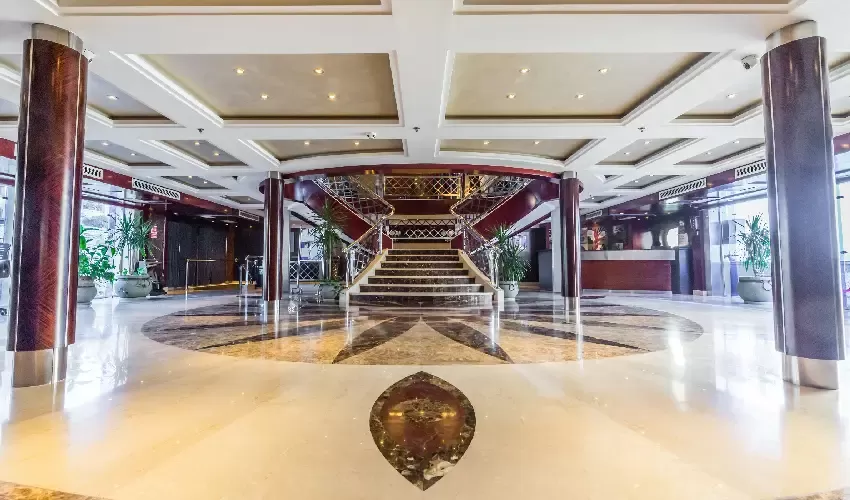 Blue Shadow Nile Cruise – Grand lobby with luxurious décor