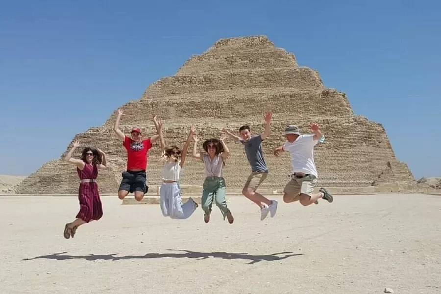 Scopri il mistero delle antiche Piramidi di Saqqara