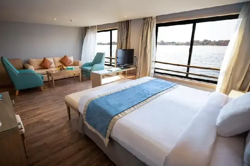 Cabina con balcone su Semiramis I: relax e vista sul Nilo