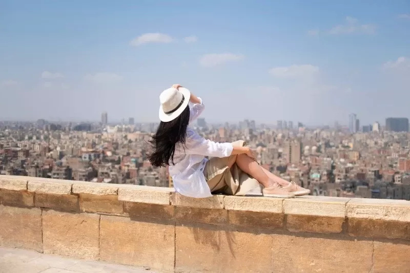 Pyramids and Cairo : Iconic Sights & Cultural Gems