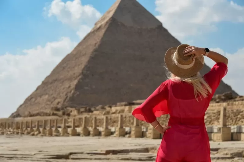 Cairo Package Tour : Explore Pyramids & Ancient Wonders