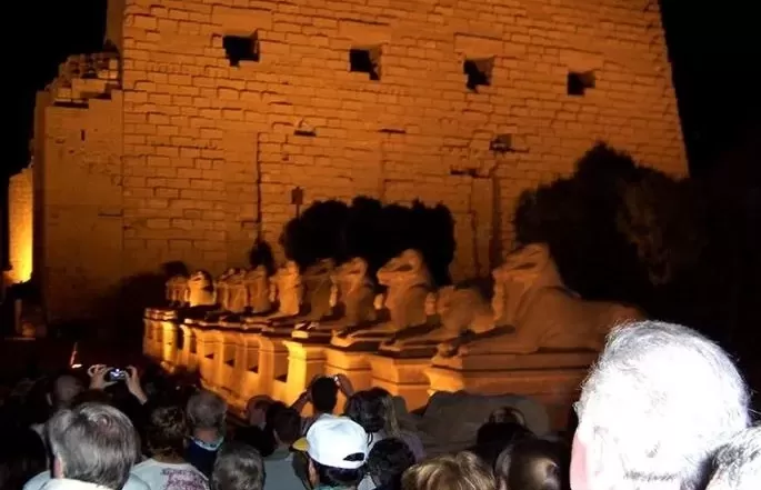 Spettacolo suoni e luci a Karnak: esperienza indimenticabile