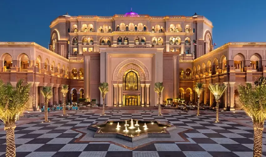 Dubai and Abu Dhabi package :visit the majestic Emirates Palace