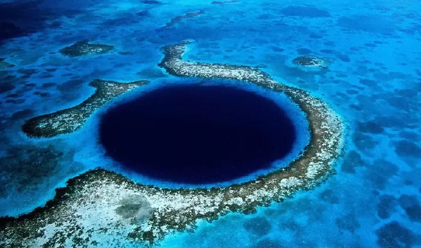 Escursione Blue Hole e Dahab da Sharm esperienza magica