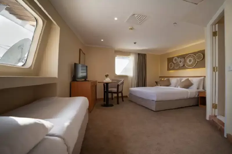 Cabina tripla confortevole sulla Crociera Crown I