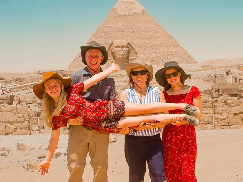 Natale al Cairo: Magia delle piramidi