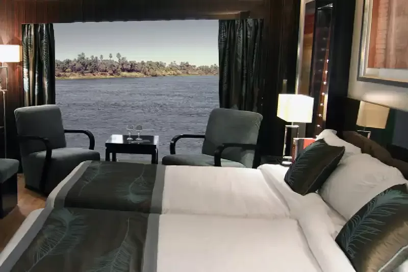Le Fayan Nile Cruise : Luxury Cabin & PanoramicViews