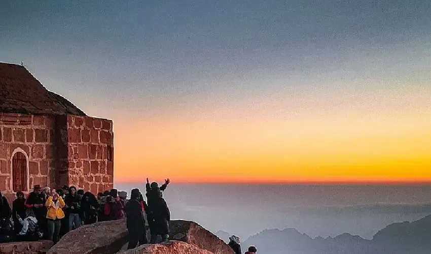 Mount Sinai Tour, Above the Mountain