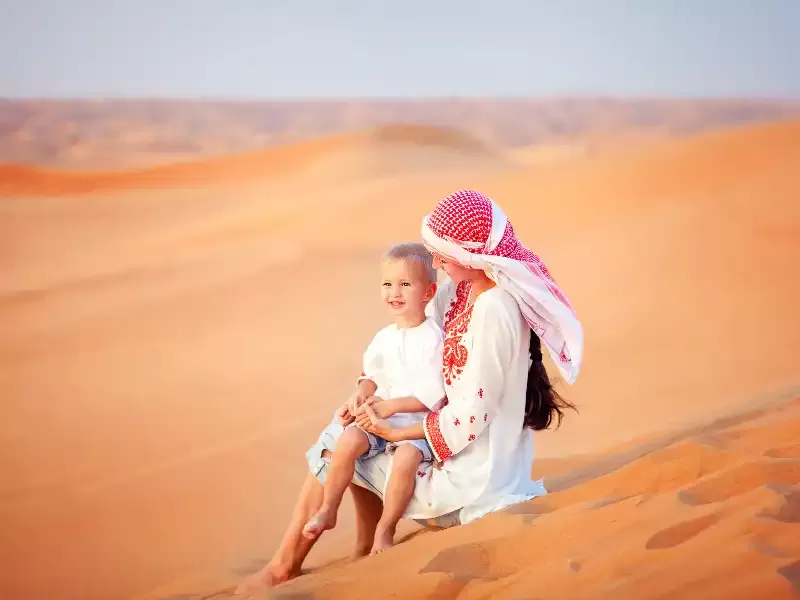 Escursione nel deserto Abu Dhabi tra sabbia e avventura